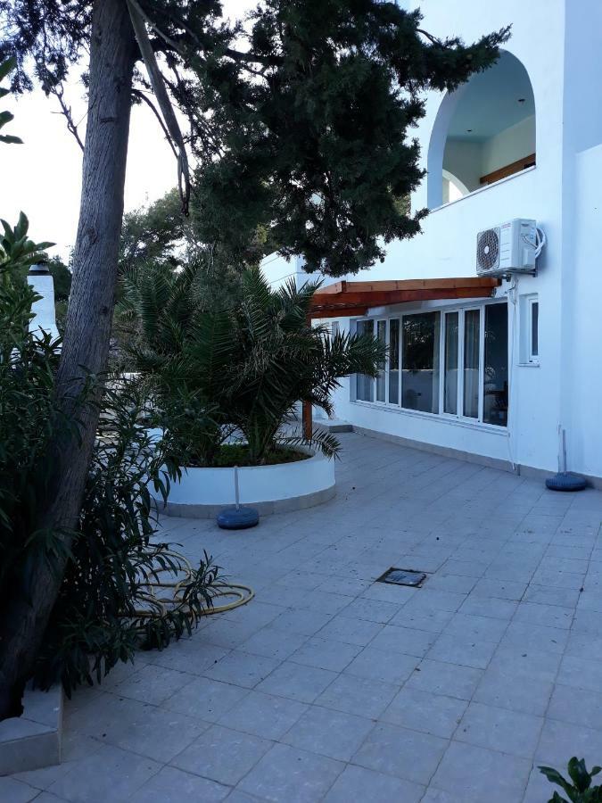 Perigiali Layrio Otel Agia Marina Mikrolimanou Dış mekan fotoğraf